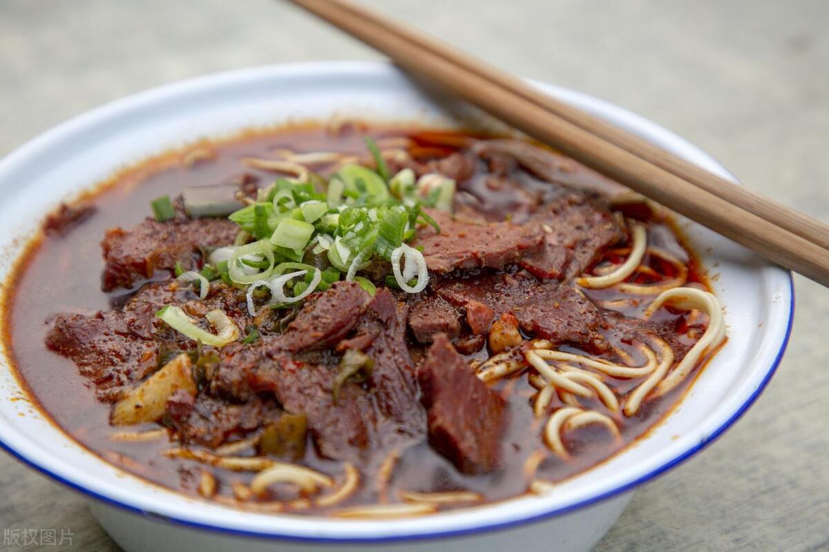 湖北襄樊和湖北襄阳是一个地方吗,襄阳为什么被称为河南襄阳