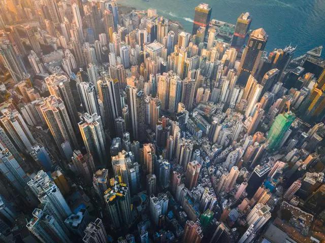 香港之前为何这么繁华,为什么香港回归前很繁华