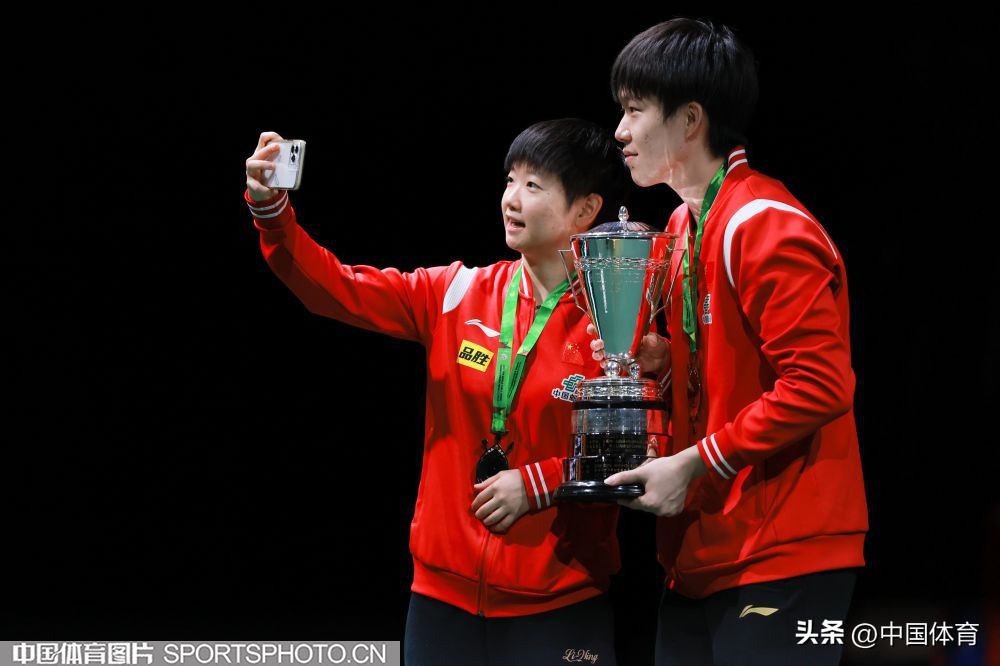 德班世乒赛孙颖莎夺冠王楚钦入场,德班世乒赛王楚钦孙颖莎卫冕冠军