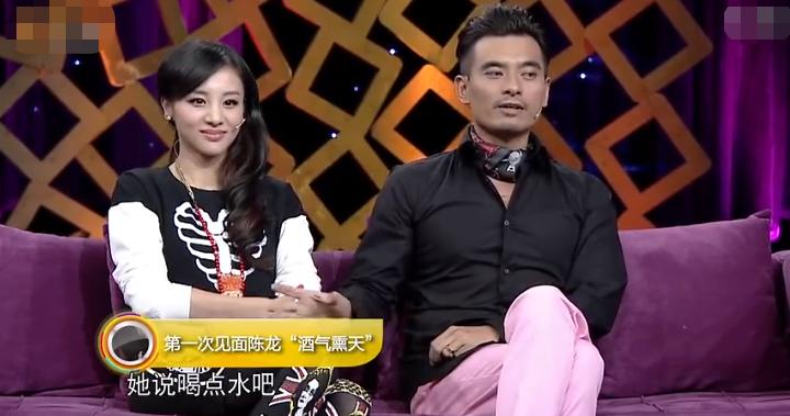 知名女星高调官宣婚讯,30岁知名女星晒结婚照官宣结婚