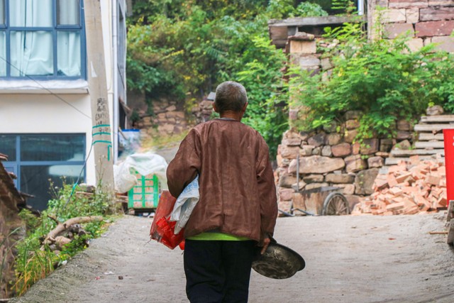 新型养老强势来袭，不但可以解决养老问题，还可以赚钱帮补家用