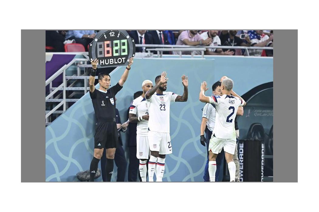 马宁评价国内裁判,卡塔尔世界杯裁判马宁正赛