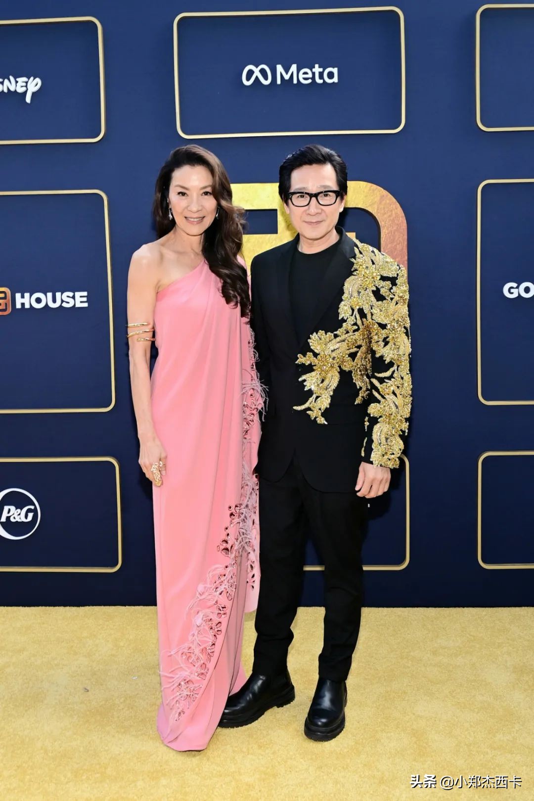 梅根上街恶搞引发网友吐槽,梅根被恶搞合集