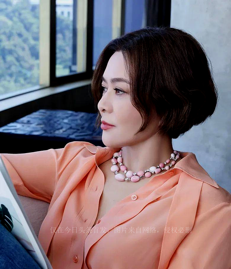 关之琳四十时的盛世容颜,关之琳是绝代美人吗