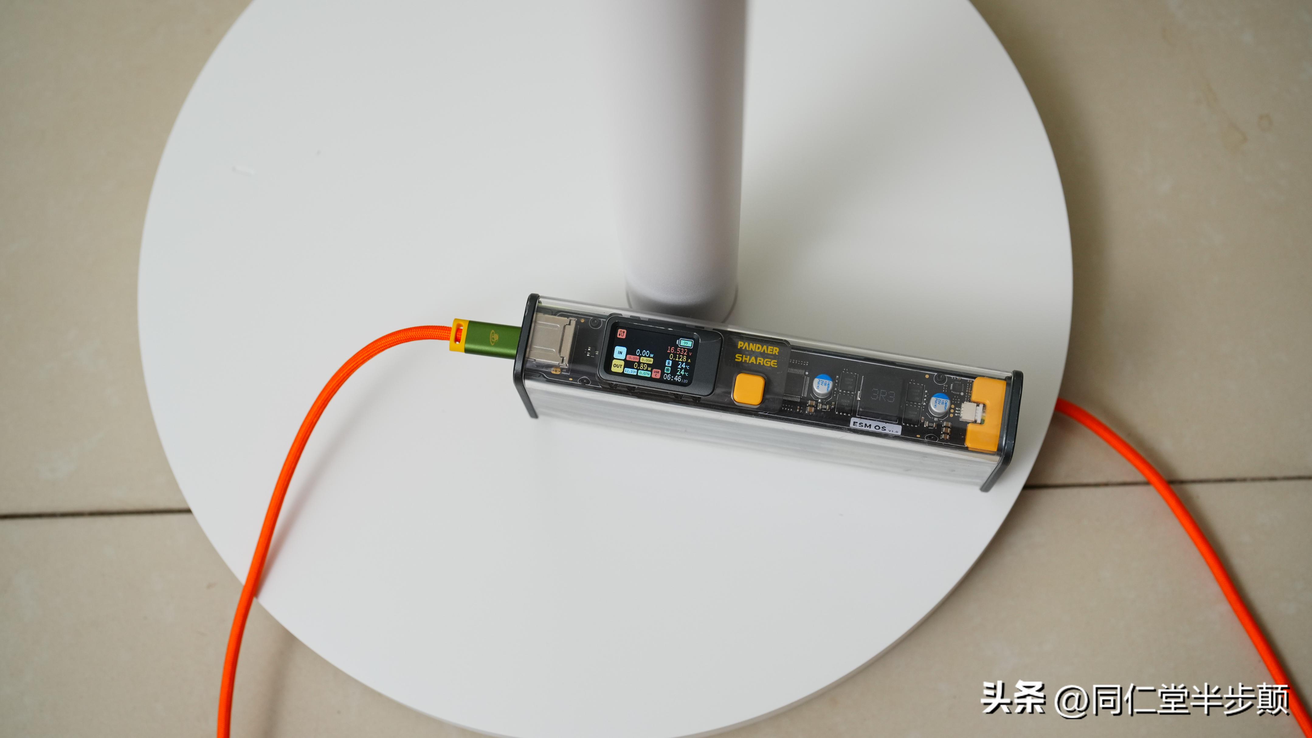 拆解小米立式风冷无线充55w视频,拆解便携户外电源