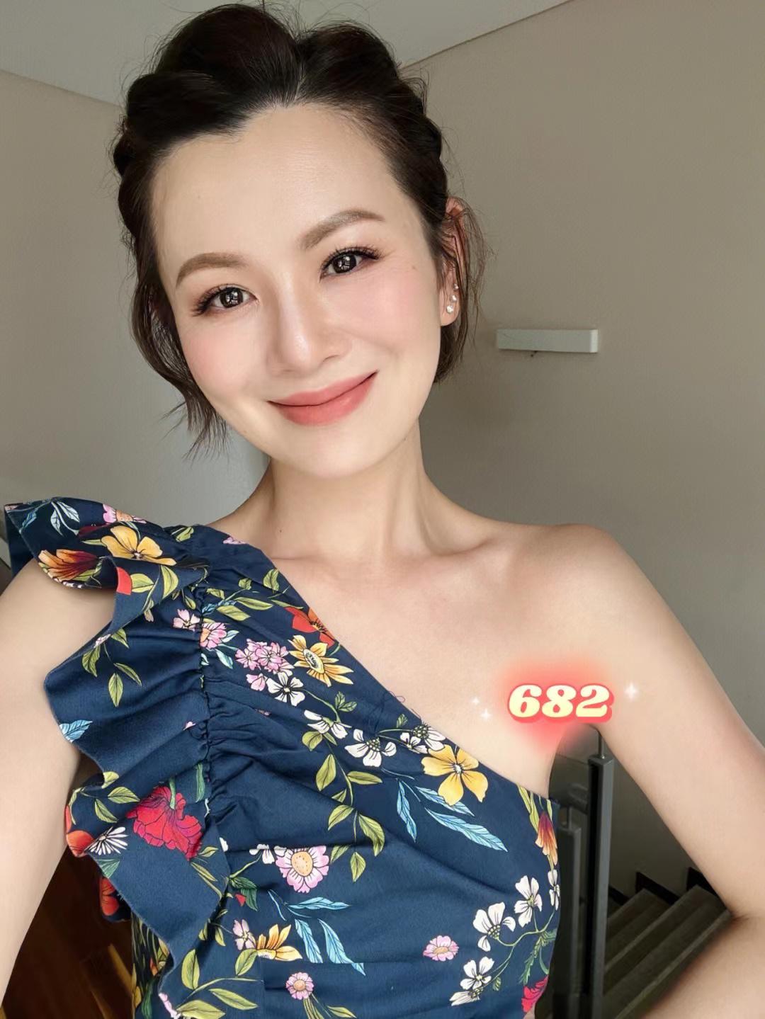 42岁唇纹深适合涂什么口红,为什么有的女人不适合涂口红