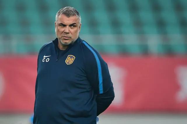 又一次惨败后的中国男足，土帅or洋帅，哪个能带给中国足球曙光？