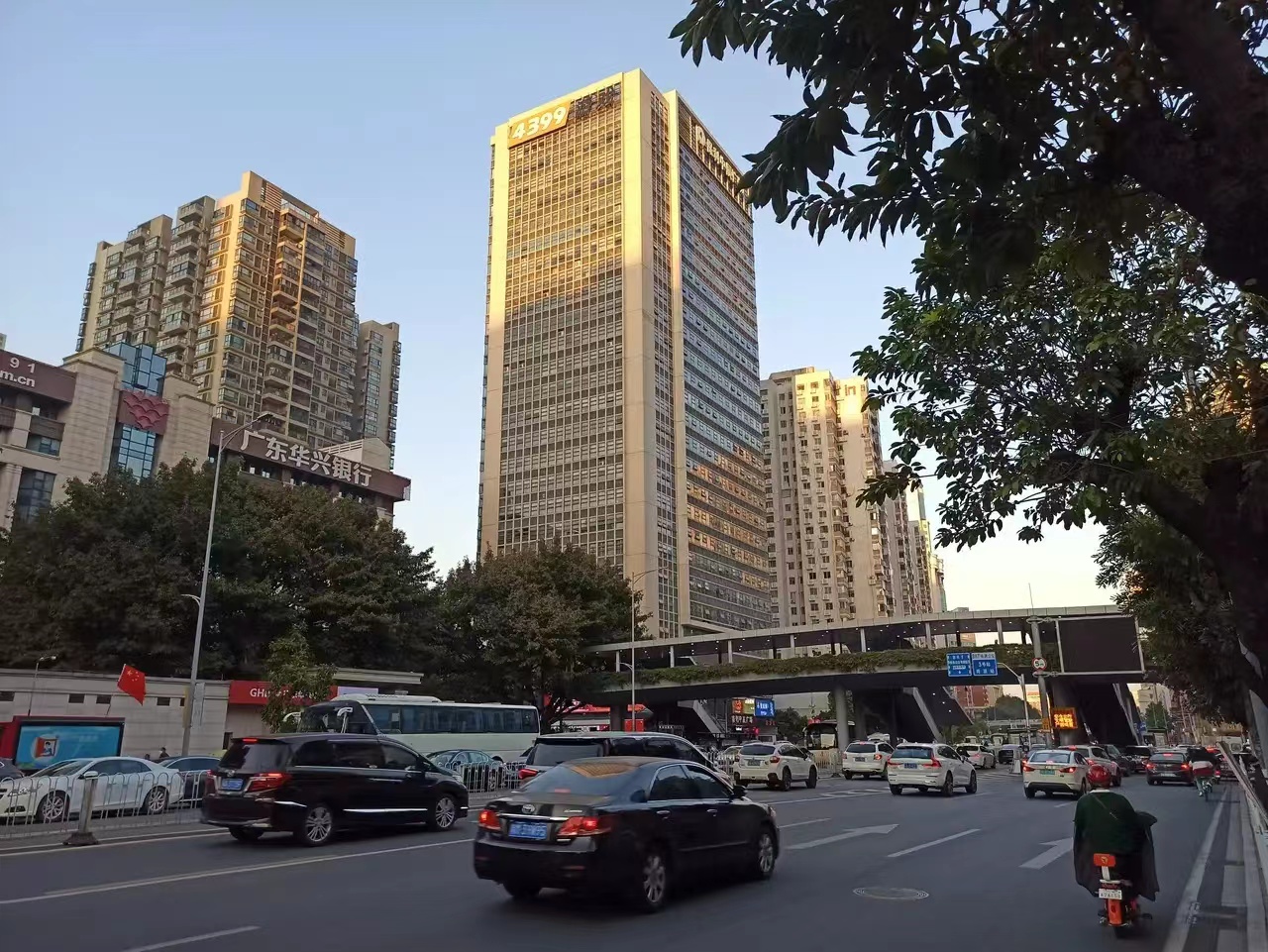 在清远买房广州上班的感受,我在广州打工