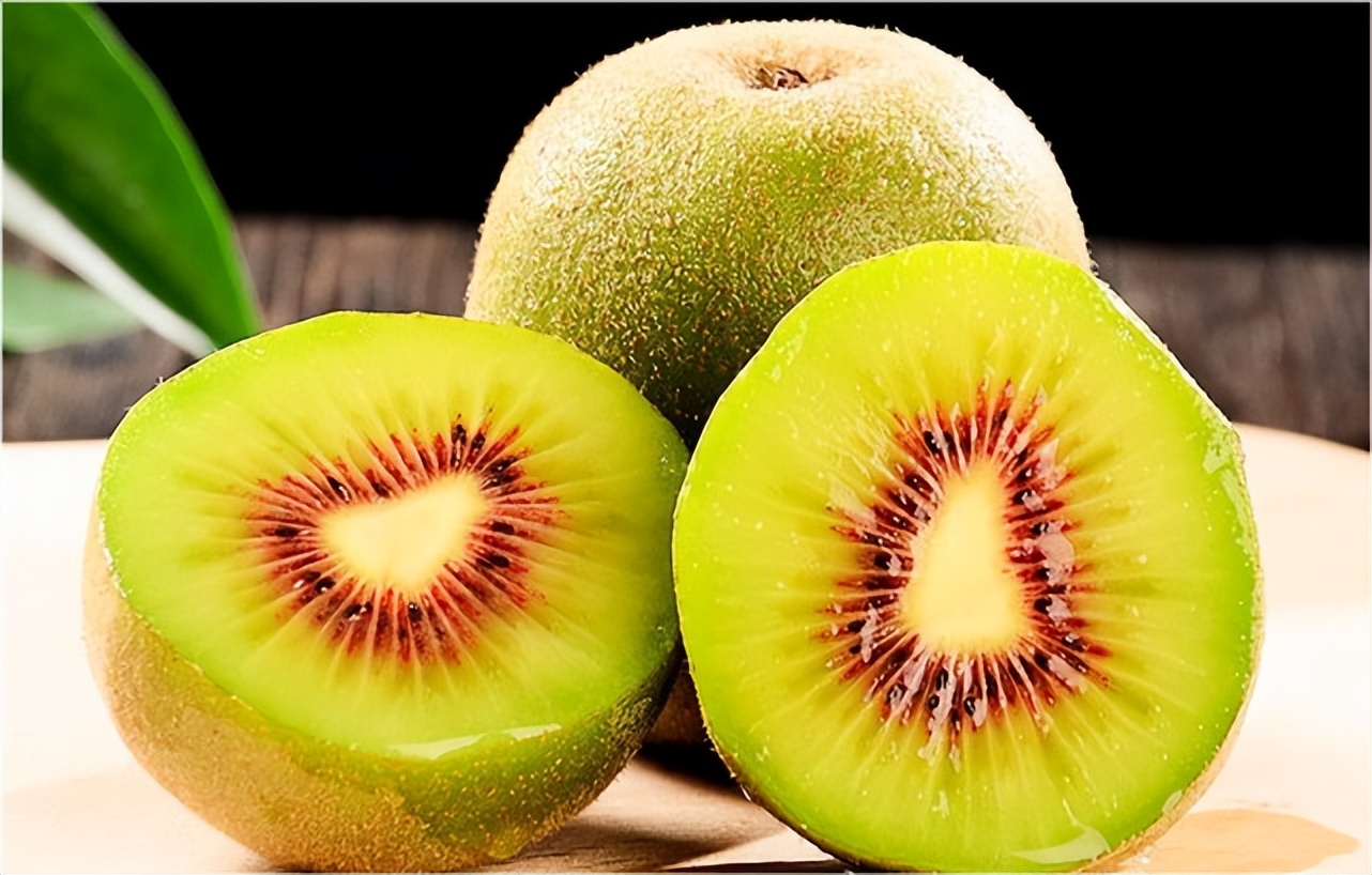 适合8月份吃的应季水果有哪些,每年4-6月份的应季水果有哪些推荐