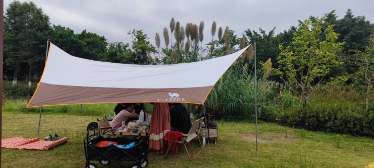 幕天席地位置,幕天席地