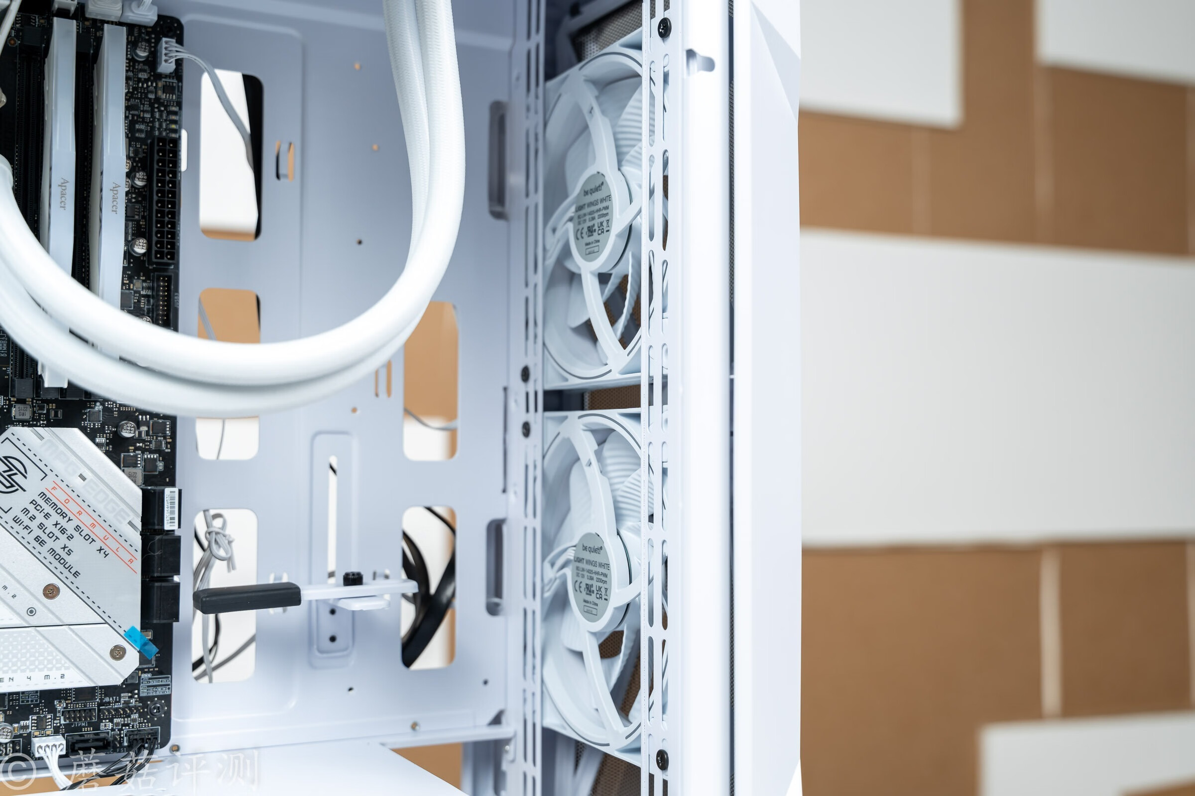 安钛克性价比最好的机箱,散热好不积灰的机箱