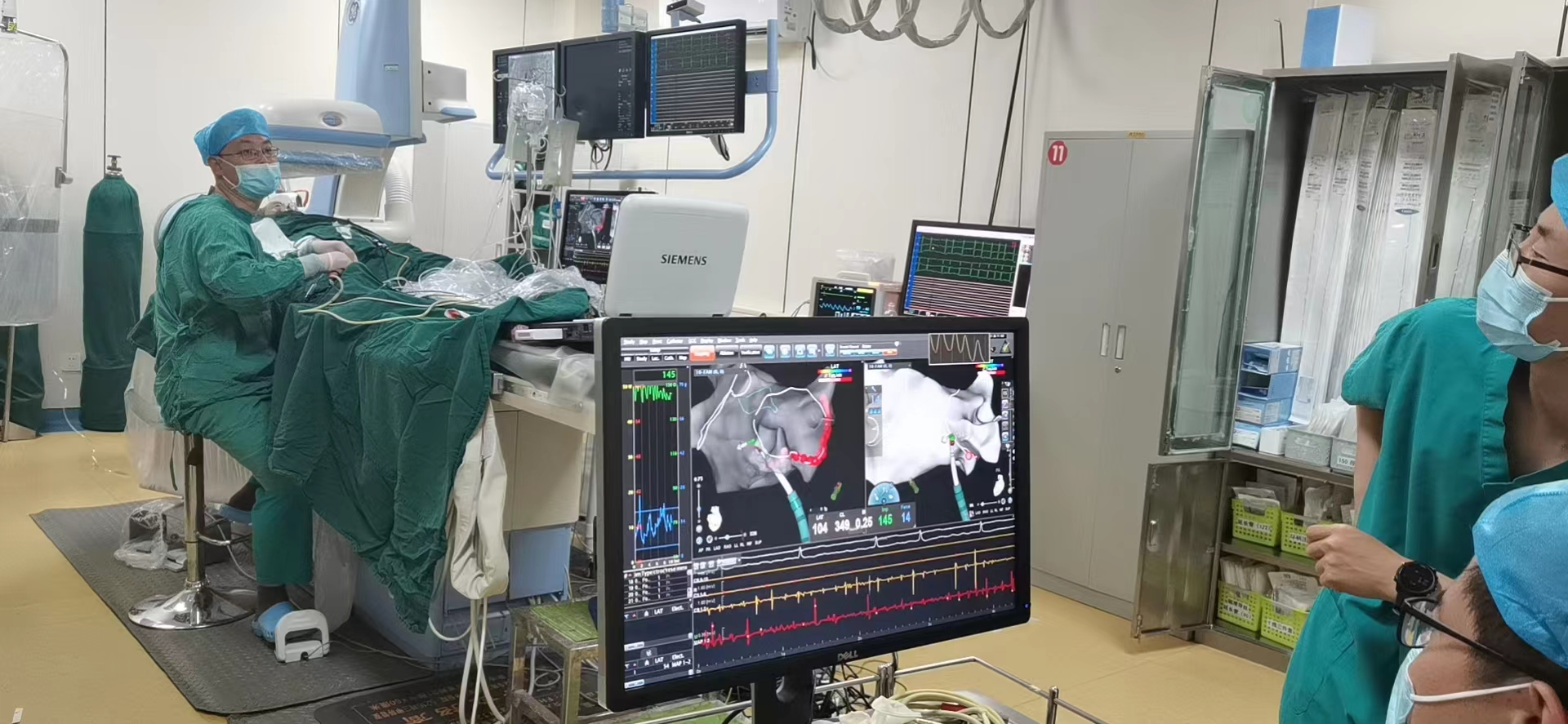 兰大二院西固医院顺利完成超声结合弯型可视可调弯Vizigo鞘管指导下房颤三维射频消融与左心耳封堵一站式手术