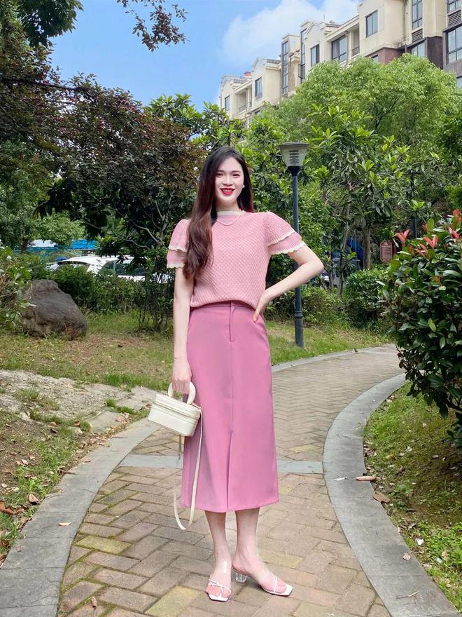 如何穿粉色才能温柔又高级,夏季穿它满满高级感