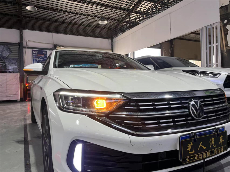 大众速腾2023转向灯,大众速腾前转向灯流水灯