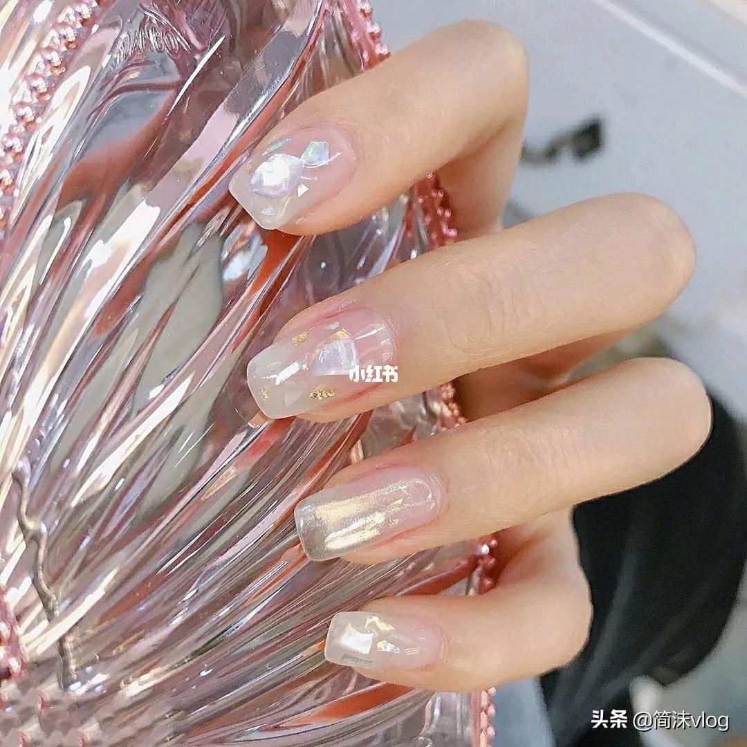 2022美甲爆款新年小短甲,适合2022过年的美甲图片