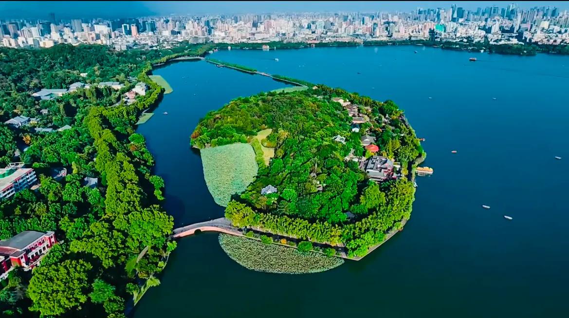 杭州西湖大雪纷飞,杭州西湖风景名胜区