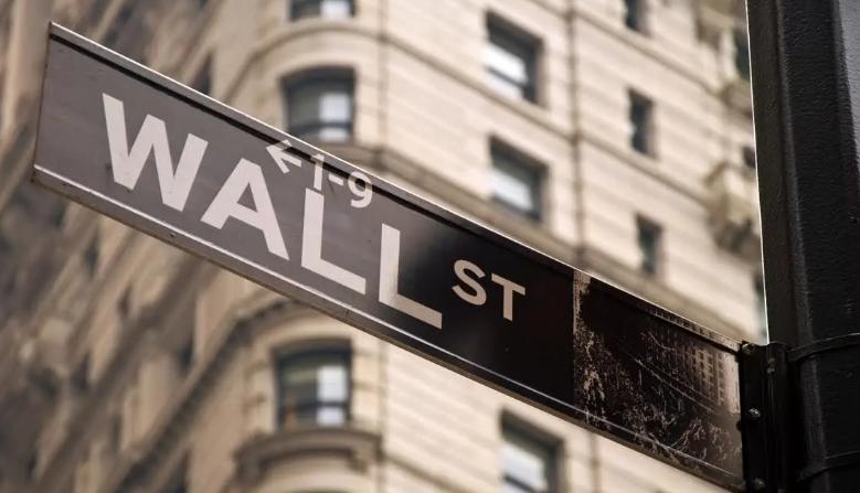 金价暴跌大妈抢购黄金,金价飙升中国大妈们解套了吗