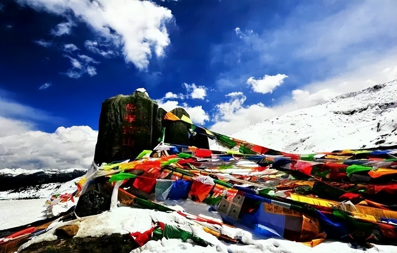 60岁，他大概是中国存活最久的艾滋病人，带着自己遗像活了十几年