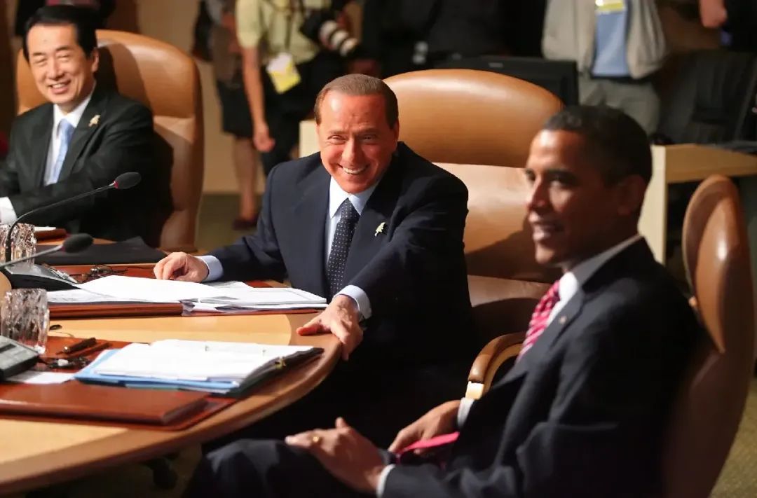 贝卢斯科尼对意大利的影响,贝卢斯科尼去世足球界