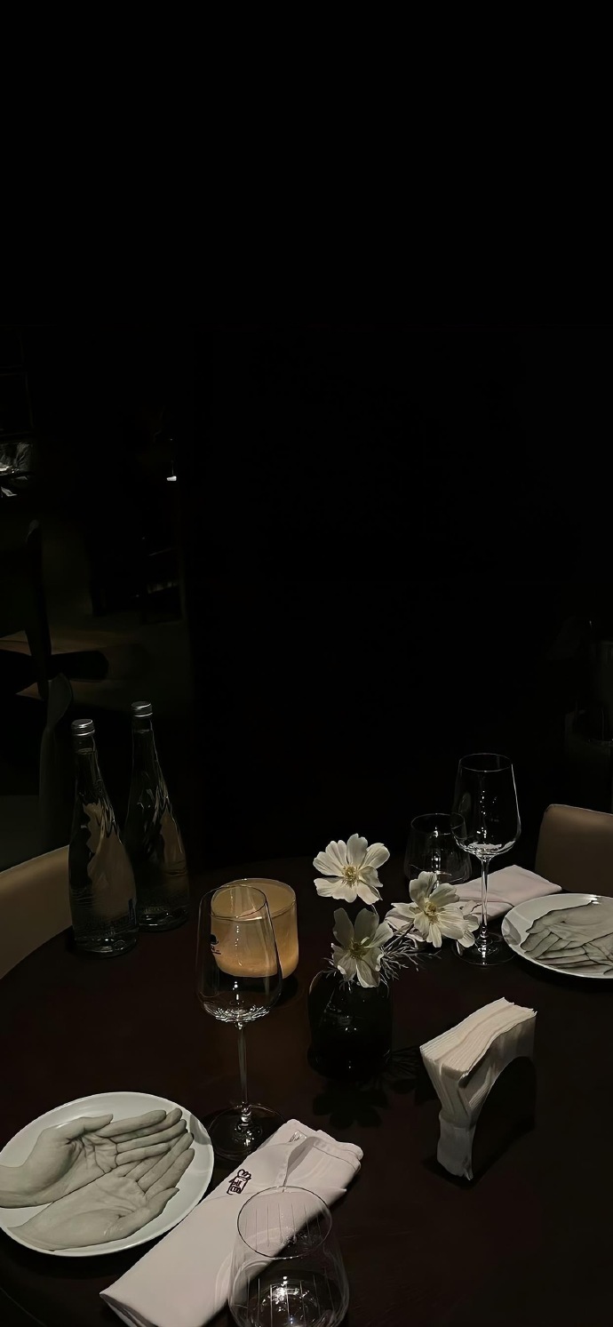 8k顶级黑色壁纸超清佛系,8k顶级黑色震撼壁纸动态