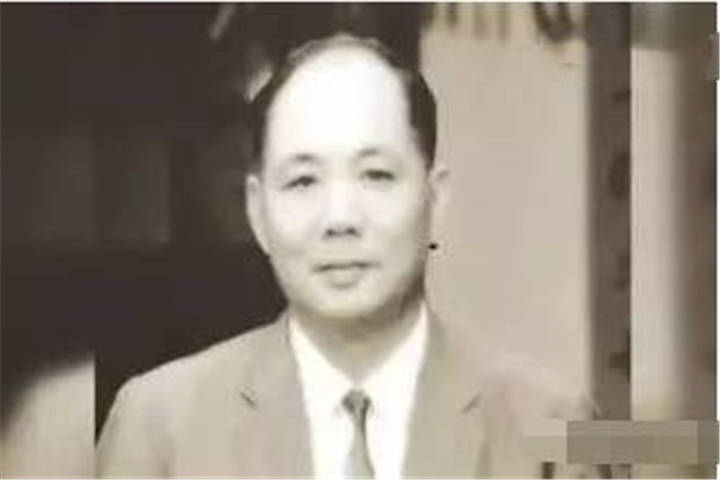 解读:蔡英文个人履历,明白她为什么要*独台**?