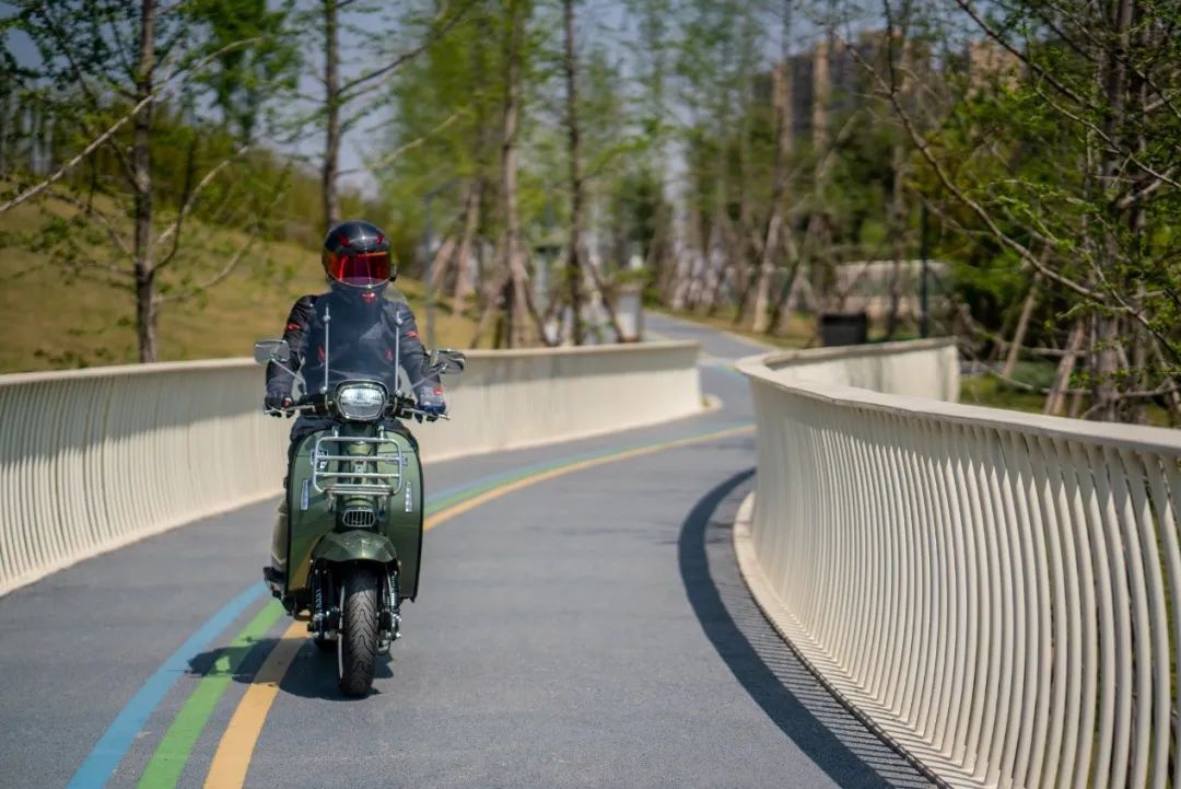 royalalloygp250测评,royalalloygp150红色