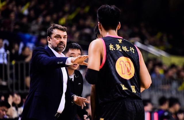 朱芳雨杜锋最新引援消息,广东宏远朱芳雨和杜锋谁位置大