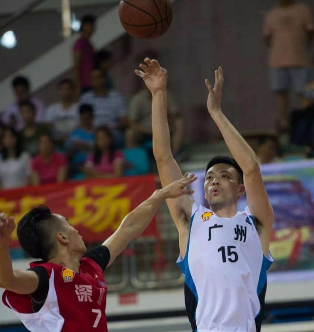 广东宏远8冠王后几年没拿冠军,8年7冠时期的广东队