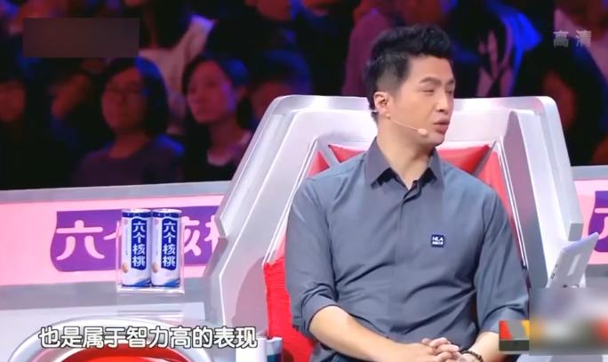 “明星针锋相对”：杨丽萍对金星当众拍桌，冯小刚让成龙下不来台