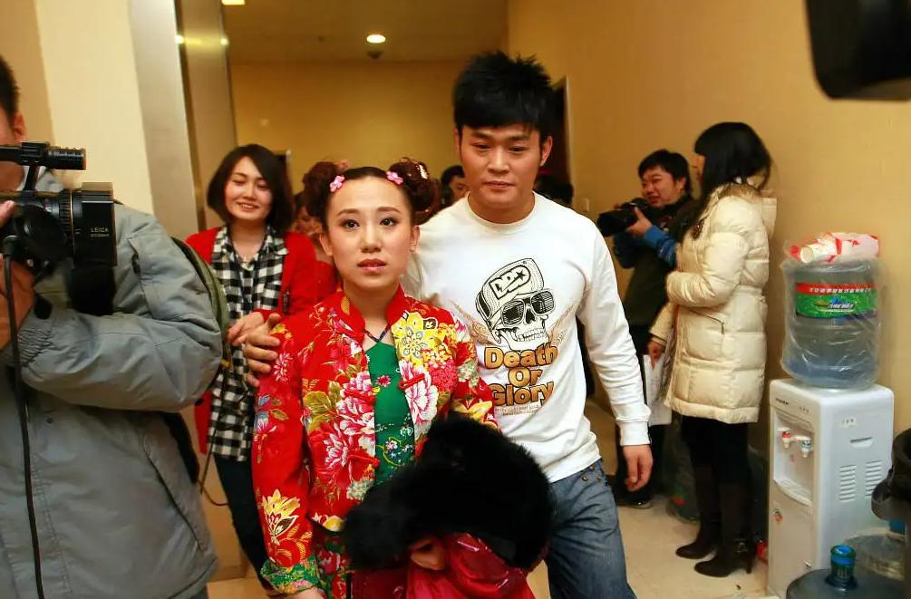 从一夜爆火到消失隐匿，丫蛋就是现实版的“伤仲永”