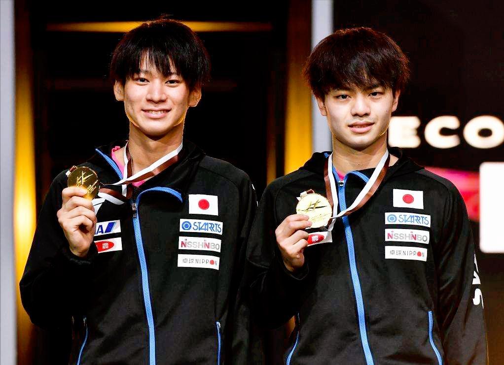 逆转战胜日本队夺冠,国乒黑马输张本智和丢冠