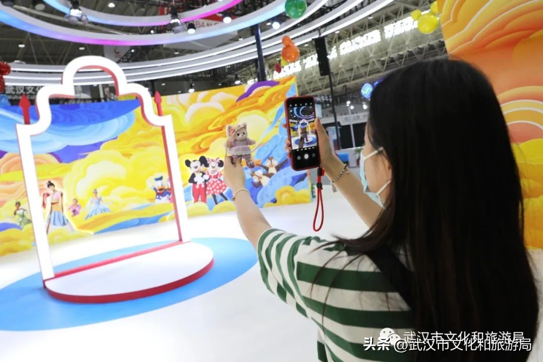 朱一龙武汉同款拍照姿势,武汉朱一龙同款机位