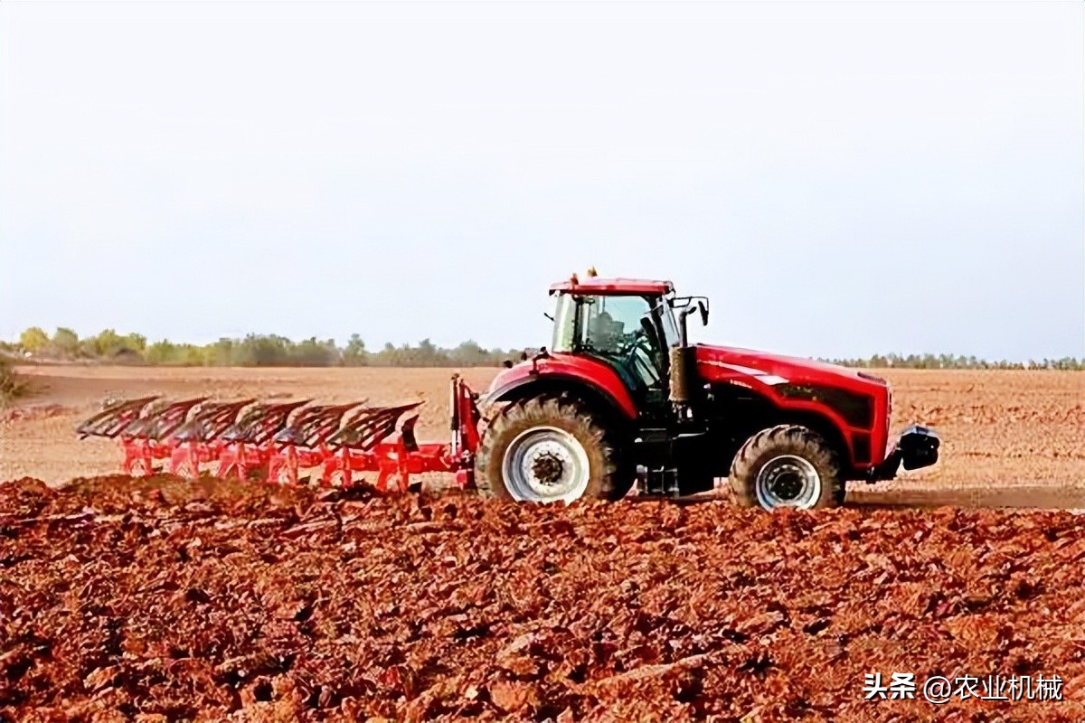 拖拉机破解,破解农业机械化难题