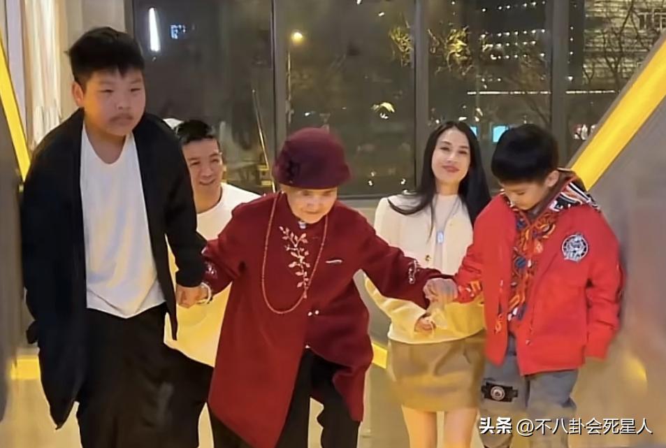 黄圣依的教子之道,黄圣依第一次跟婆婆单独相处