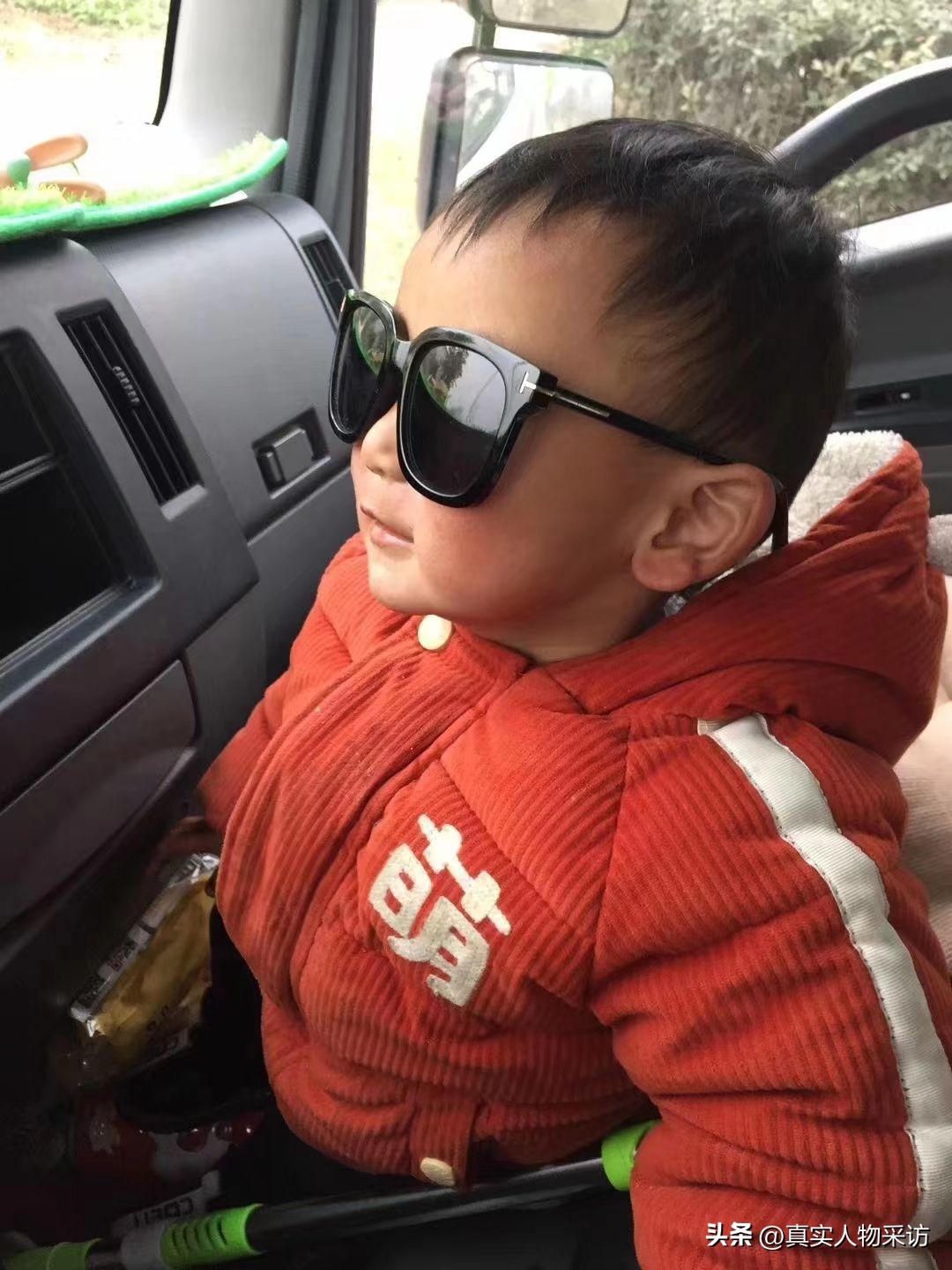 90后摆摊收入9000,90后摆摊月入9万抖音