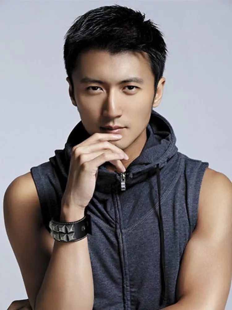 谢霆锋有多暖心,谢霆锋到底爱不爱张柏芝