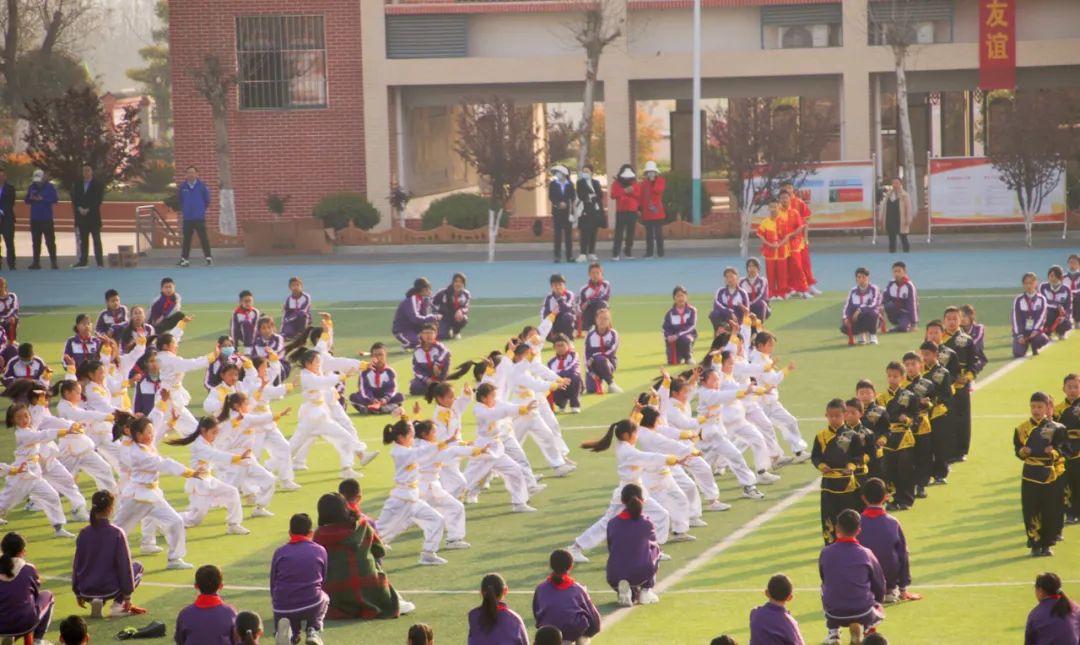 随县第三届“新华杯”中小学生运动会在炎帝学校举行