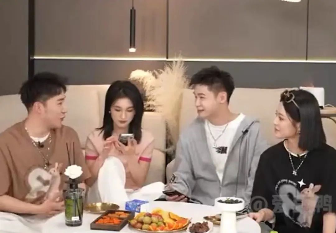 开小号、西湖买地，薇娅系又有新动作