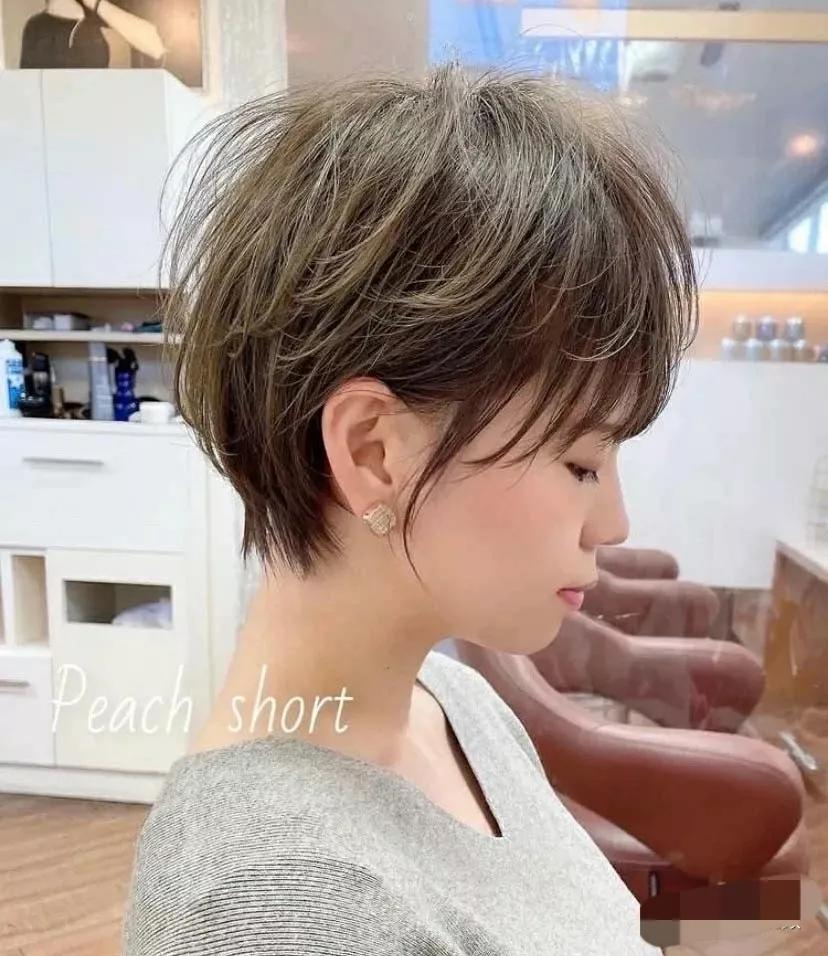 小圆脸适合剪短发吗,肉肉的小圆脸女生剪短发