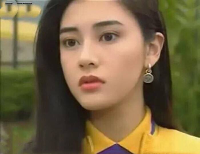 蔡少芬以前跟刘銮雄一起了几年,史上最惨的港姐是谁