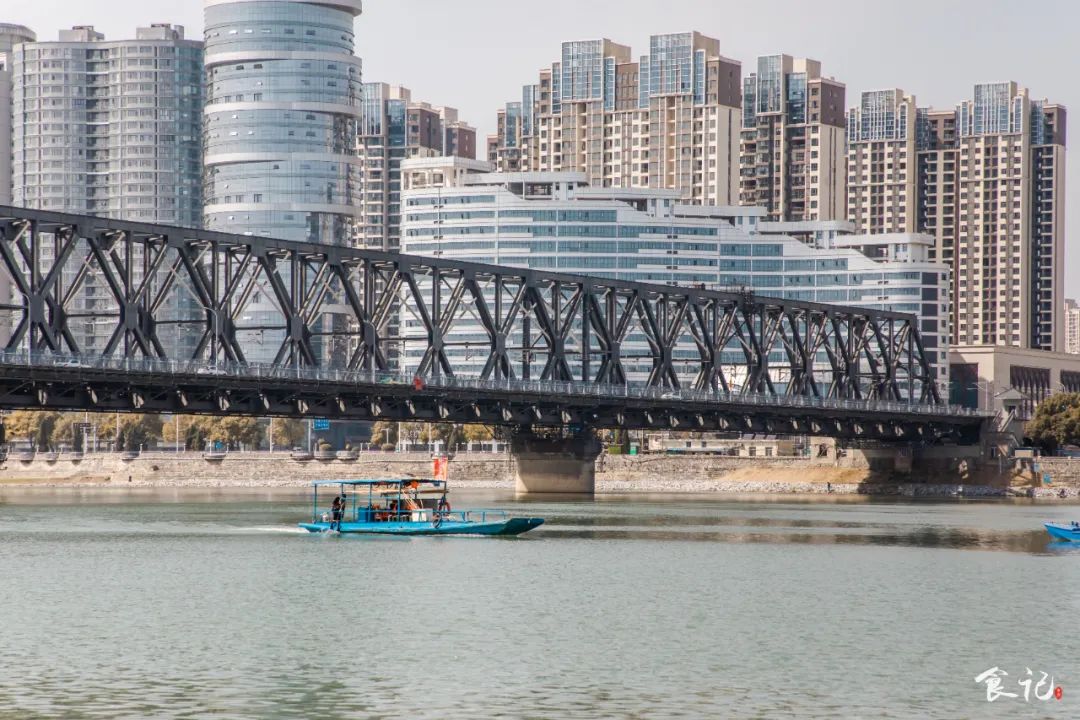 这座桥有超过400年的历史,襄阳的第一座桥