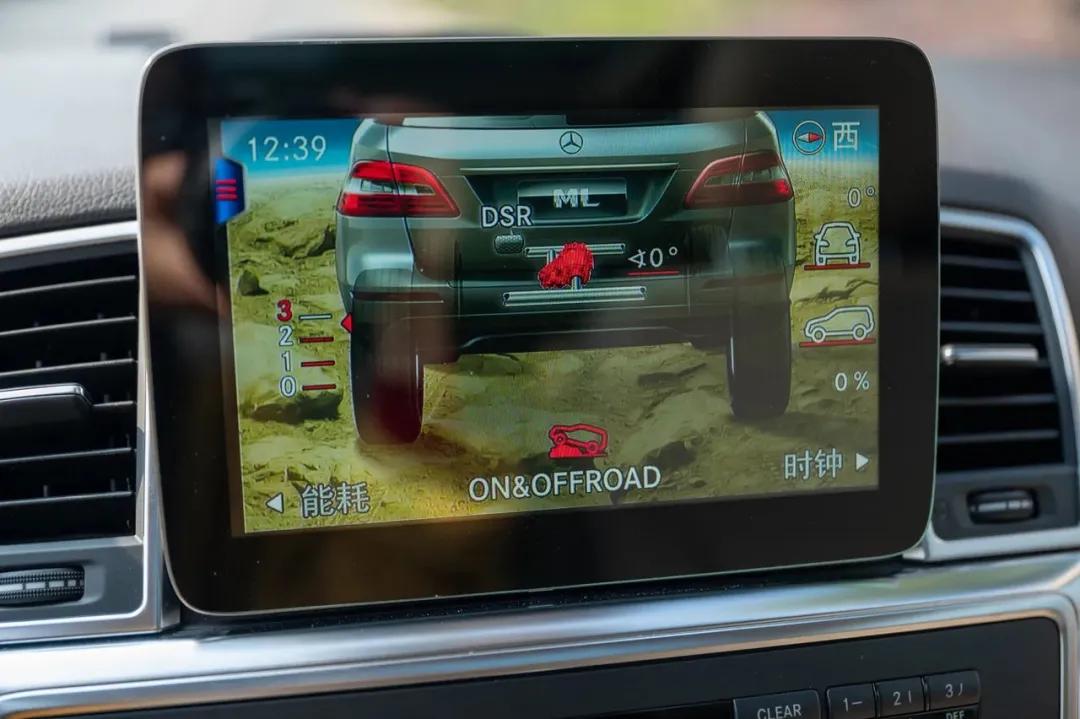 奔驰ml400的二手车实际感受,百万级硬派越野车奔驰ml400