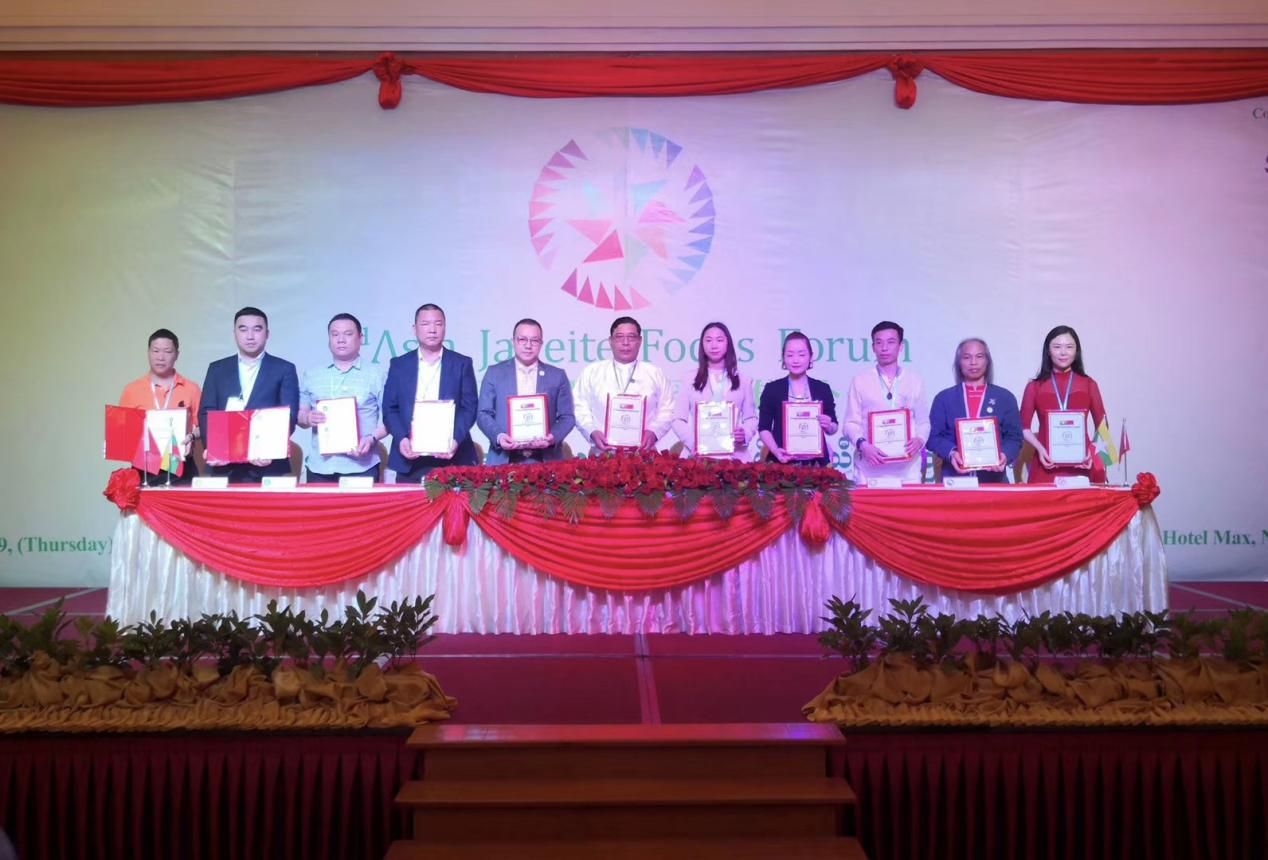 深大40位创新榜样之欧阳慧馨：“创业，梦想的激扬”