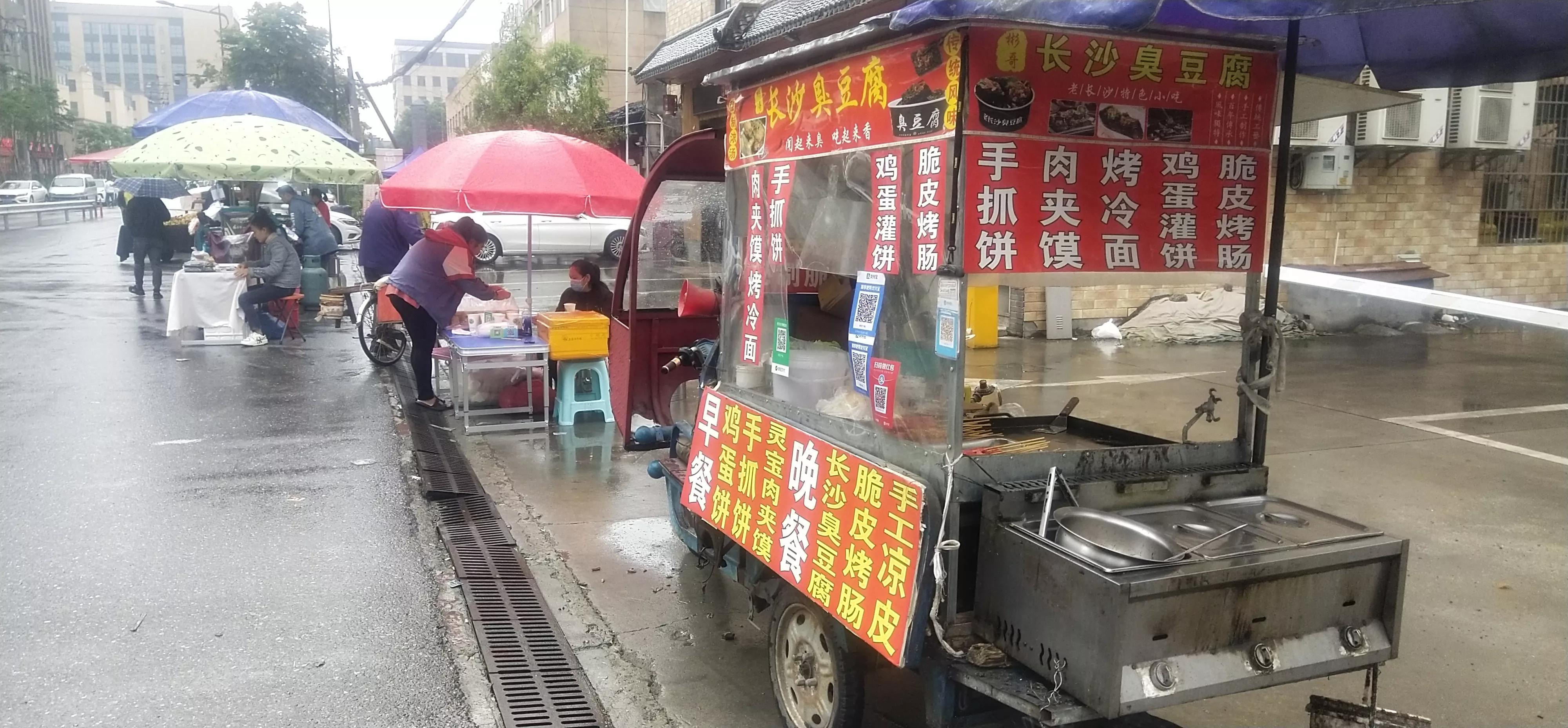 摆地摊月入5万的诀窍,摆地摊月入上万的方法