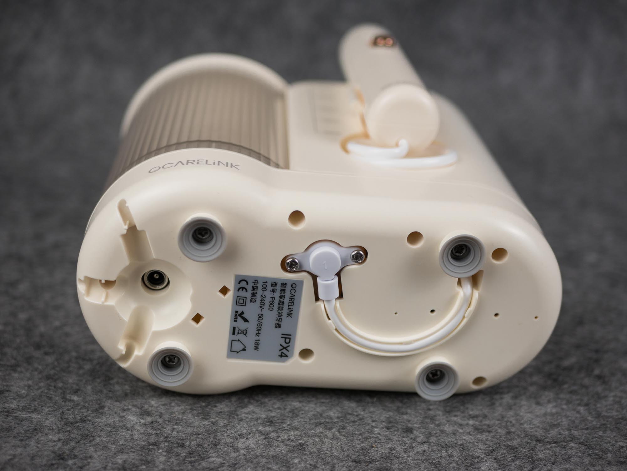 全家人的深层口腔清洁保障，OcareLink智能家庭款冲牙器