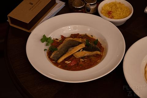 哈伊马角利兹卡尔顿,哈伊马角沙漠丽思卡尔顿酒店