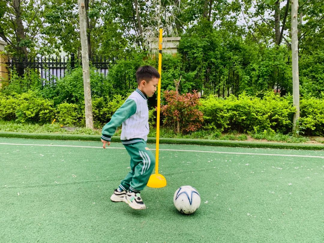 足够精彩校园足球联赛火热进行中,足够精彩幼儿足球嘉年华