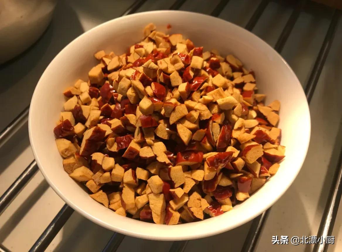 建议中老年人少吃米饭和馒头,中老年最好少吃馒头