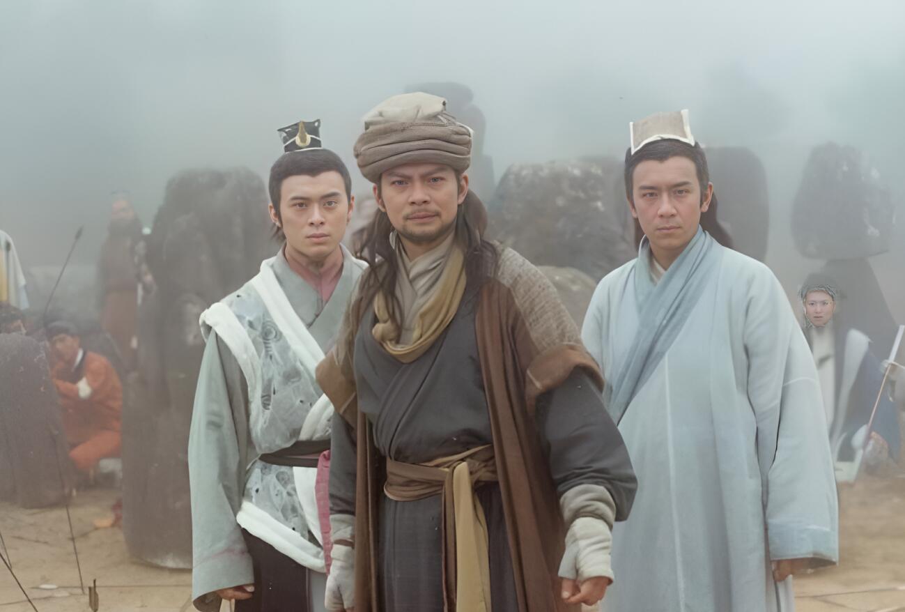 他踢人下阴、咬人手指,却被金庸吹成一流高手,3个传人天下无敌