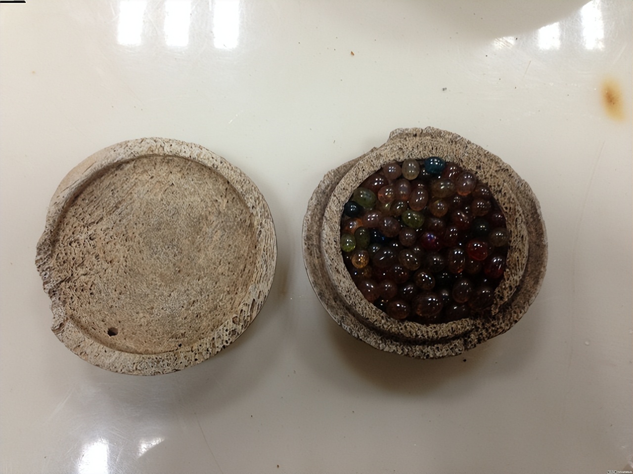 高僧身体中的舍利子是如何产生的,高僧舍利子和佛祖舍利子